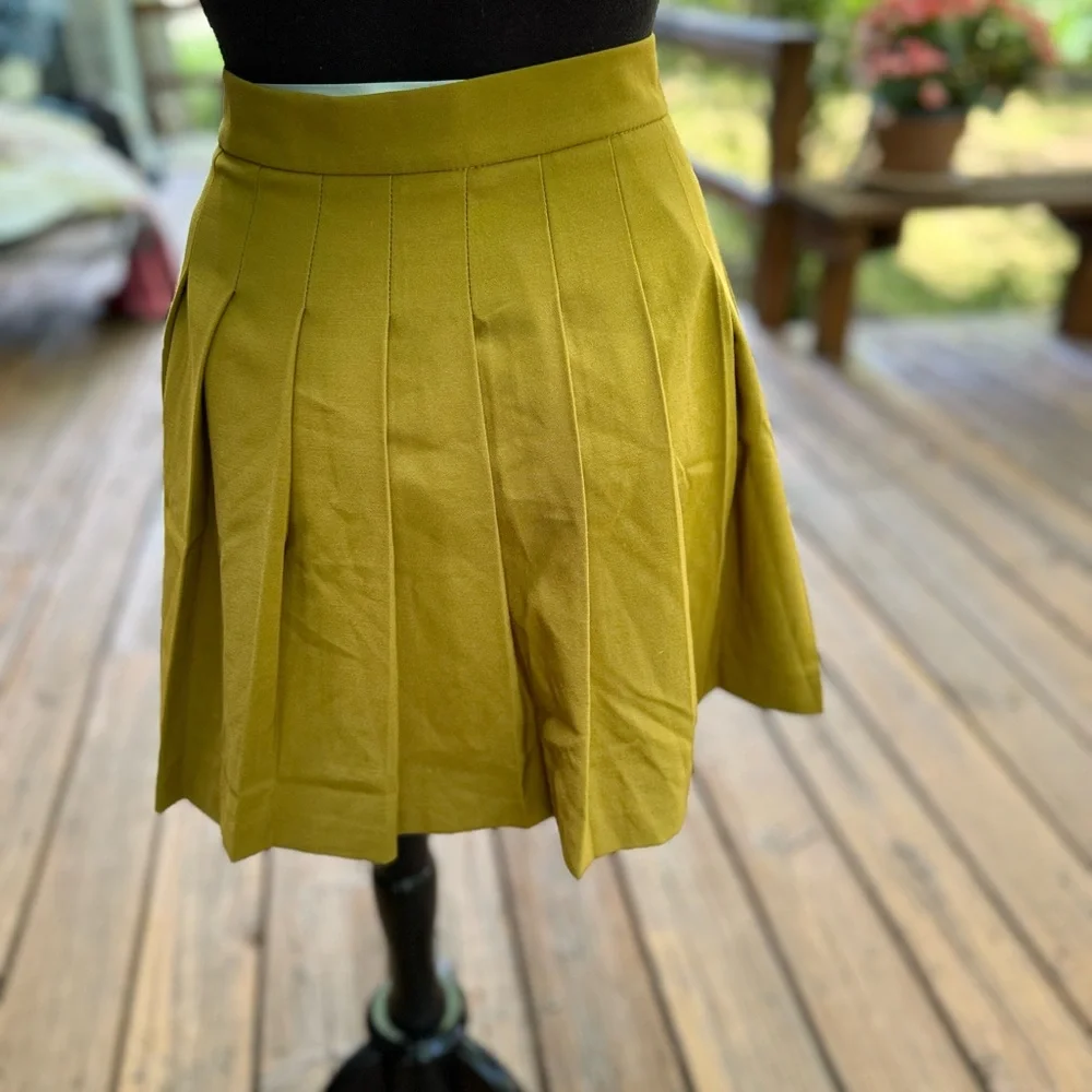 ASOS DESIGN Mustard Yellow Pleated Mini Skirt Wrap Front Flap Pocket US‎ 2